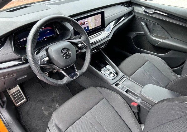Skoda Octavia cena 164900 przebieg: 2806, rok produkcji 2022 z Ustroń małe 781